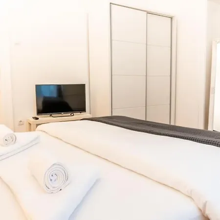 Central And Comfy 2Bdr Apartment Near Parliament Βελιγράδι Εξωτερικό φωτογραφία