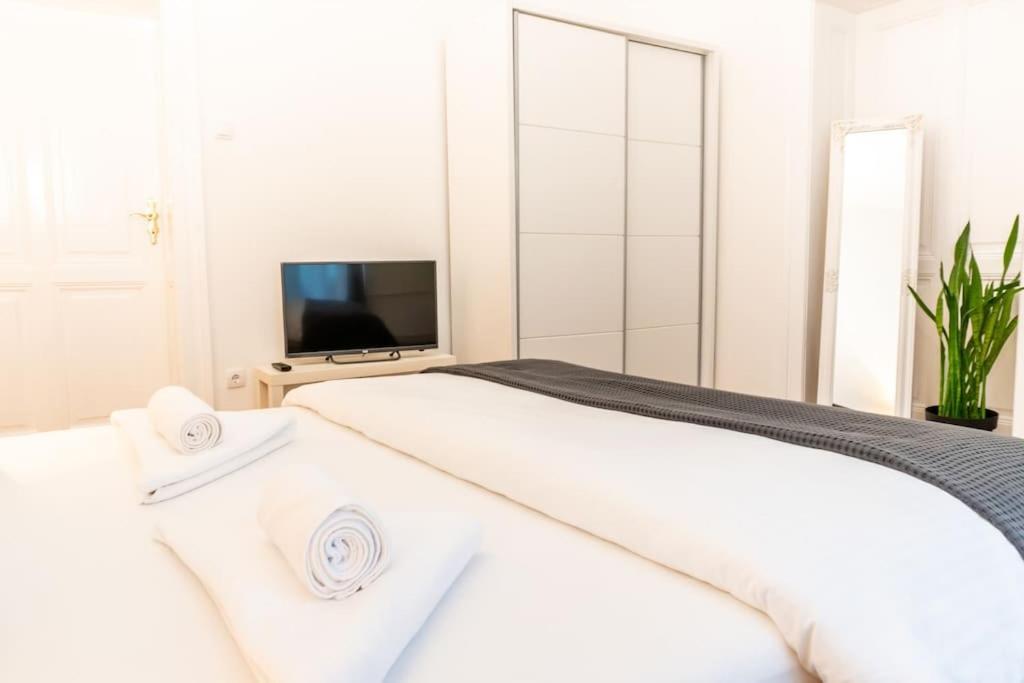 Διαμέρισμα And Comfy 2bdr Near Parliament