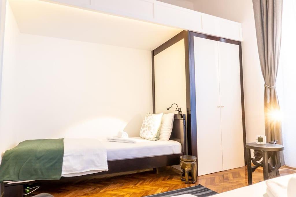 And Comfy 2bdr Near Parliament Διαμέρισμα Βελιγράδι